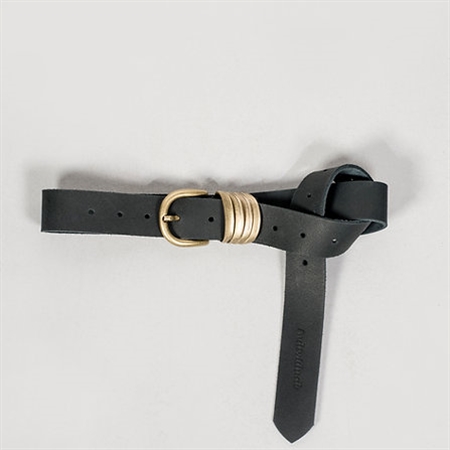 INDIVIDUAL ART LEATHER MINIMAL LEATHER BELT BLACK WITH GOLD BUCKLE