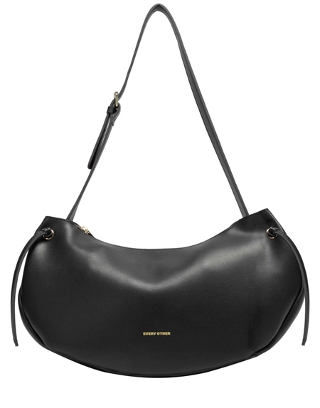 EVERY OTHER SINGLE STRAP SLOUCH SHOULDER BAG IN BLACK