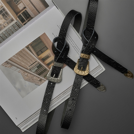 INDIVIDUAL ART LEATHER SWEET LADY BLACK BELT WITH GOLD BUCKLE