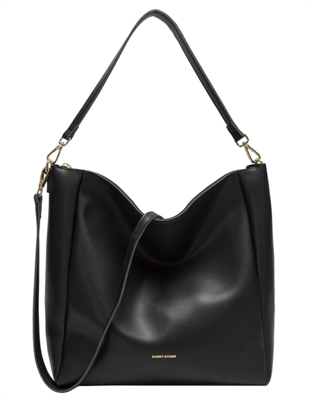 EVERY OTHER SINGLE STRAP SLOUCH BAG IN BLACK