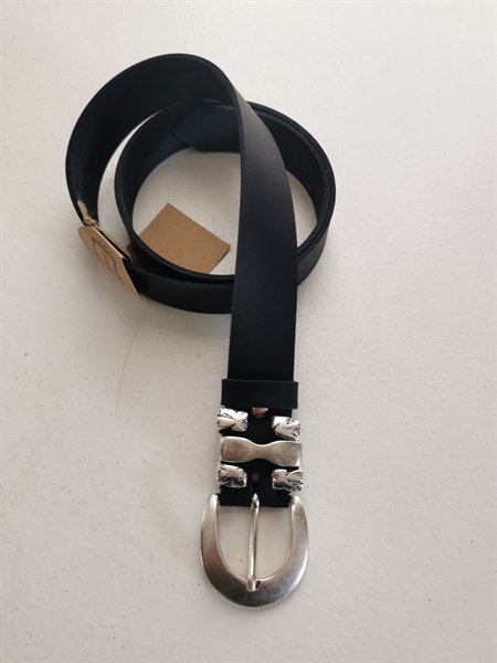 INDIVIDUAL ART LEATHER NEVERMORE LEATHER BELT BLACK NICKEL