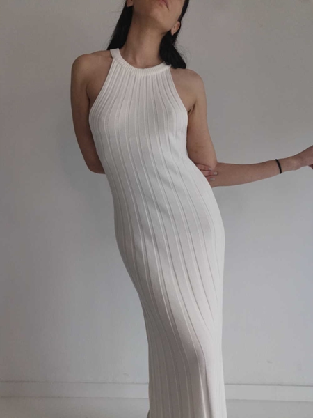 COMBOS KNITWEAR S-084 WHITE MAXI PLEATED DRESS